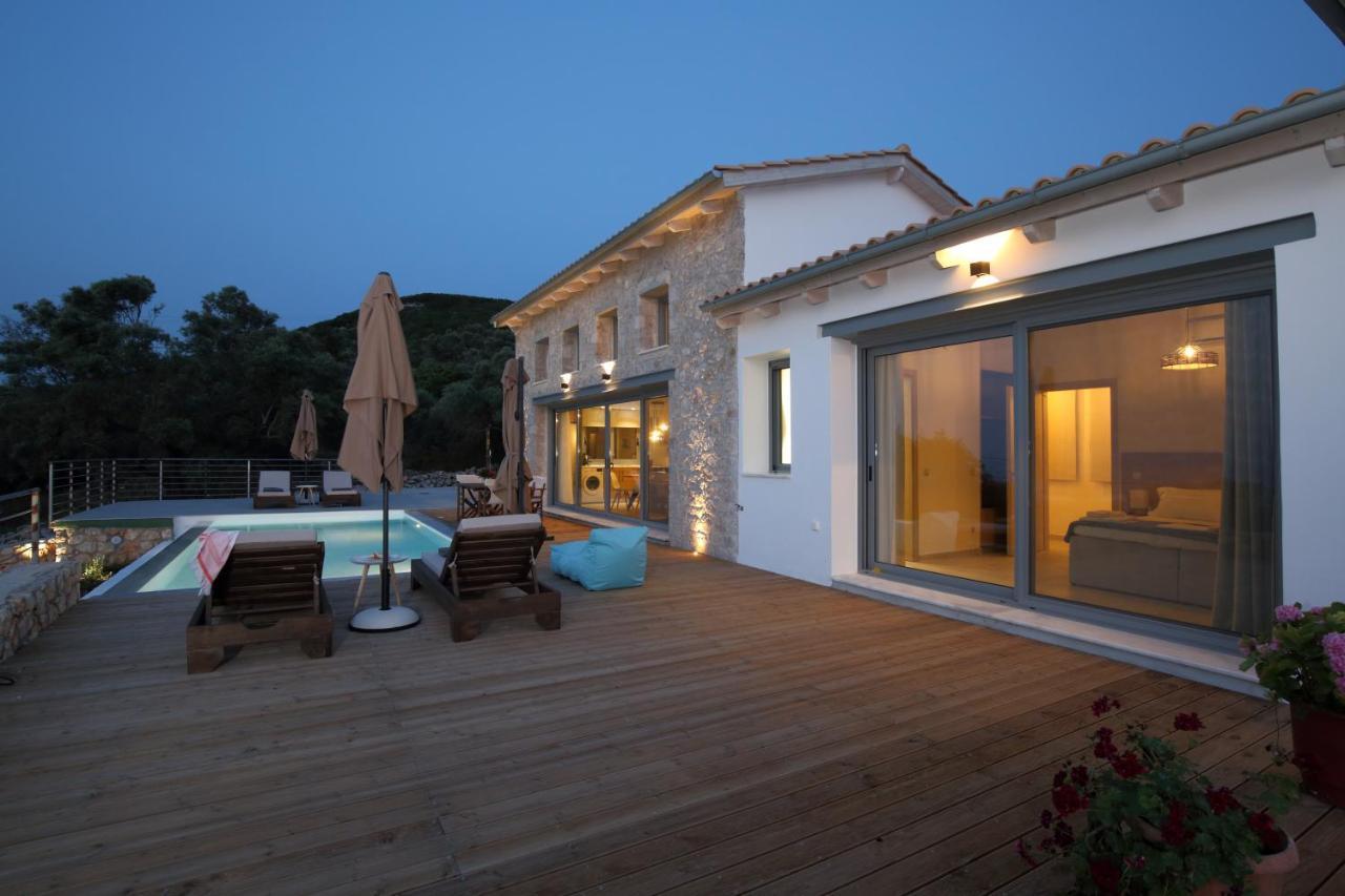 Tsakmakis Villas Luxury- Panoramic Sea View - Lefkada Tsoukaladhes Luaran gambar